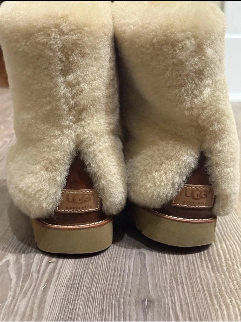 UGG Maylin Chestnut Leather Shearling Boots Women’s 6 | Rare Y2K Après Ski